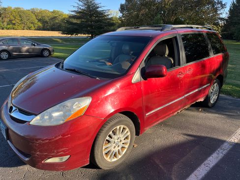 Used 2007 Toyota Sienna XLE Limited image 5