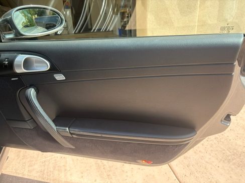 Used 2008 Porsche 911 Cabriolet image 12