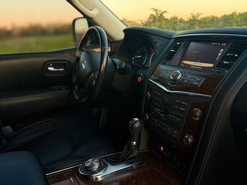 Used 2020 Nissan Armada SL w/ Premium Package image 11
