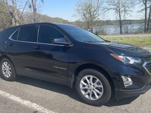 Used 2020 Chevrolet Equinox LT image 5