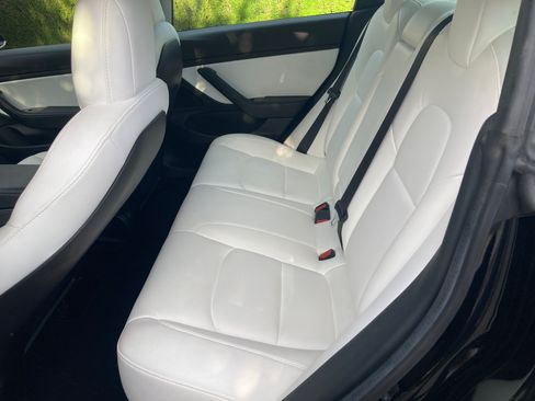 Used 2020 Tesla Model 3 Long Range image 11