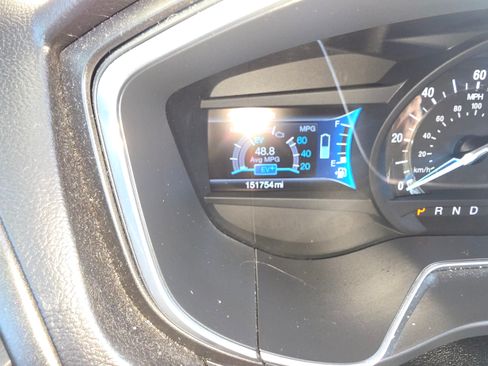 Used 2017 Ford Fusion Energi Titanium FWD image 15