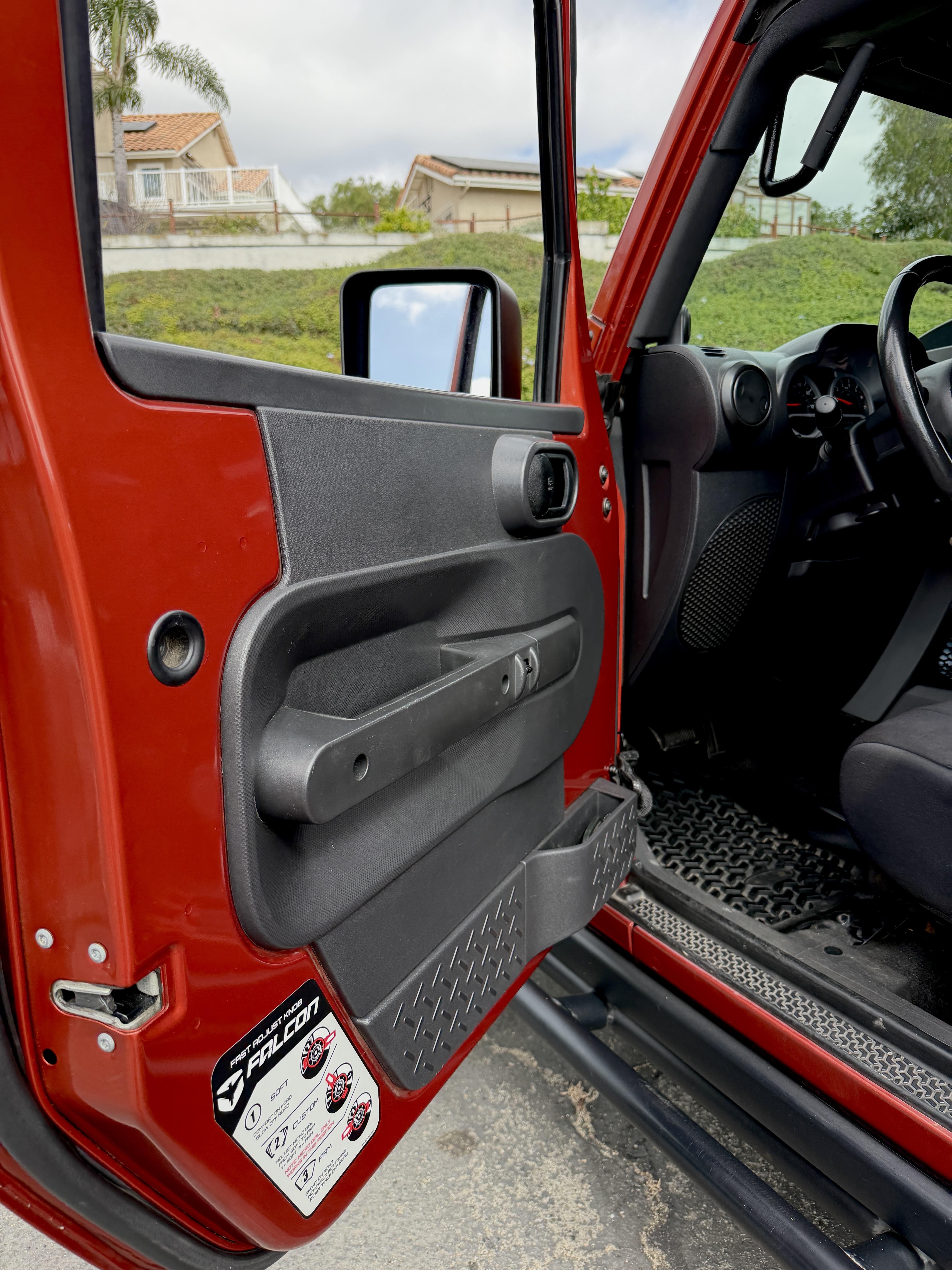 Used 2009 Jeep Wrangler Unlimited Rubicon w/ Dual Top Group AWD/4WD image 21