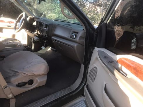 Used 2000 Ford Excursion Limited RWD image 19