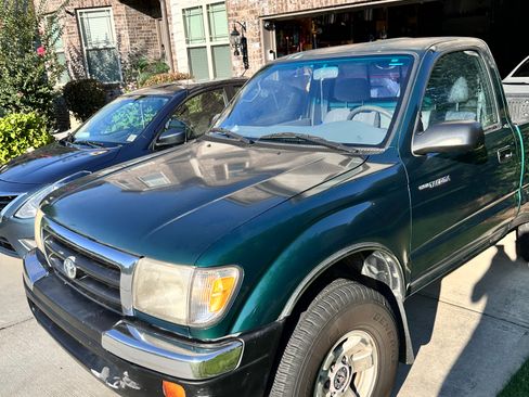 Used 2000 Toyota Tacoma 4x4 Regular Cab image 8