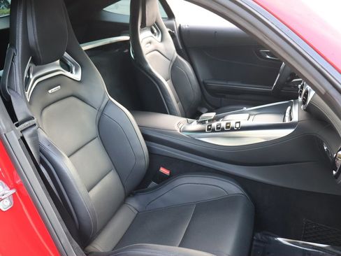 Used 2020 Mercedes-Benz AMG GT Coupe image 4