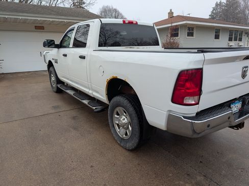 Used 2014 RAM 2500 Tradesman w/ Chrome Appearance Group image 4