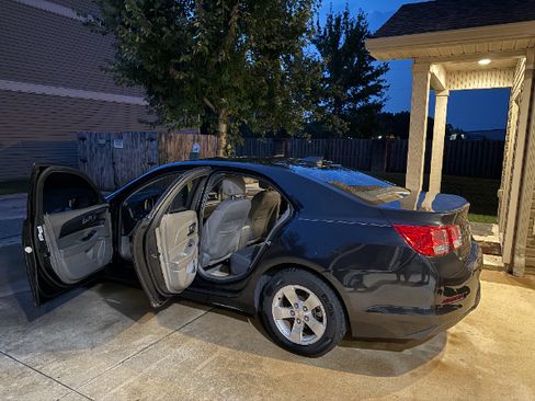 Used 2015 Chevrolet Malibu LS image 4