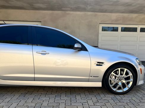 Used 2009 Pontiac G8 GXP image 6