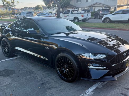 Used 2019 Ford Mustang GT w/ GT Performance Package RWD image 4