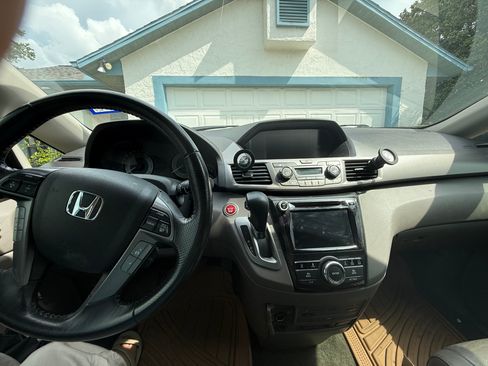 Used 2016 Honda Odyssey Touring image 5