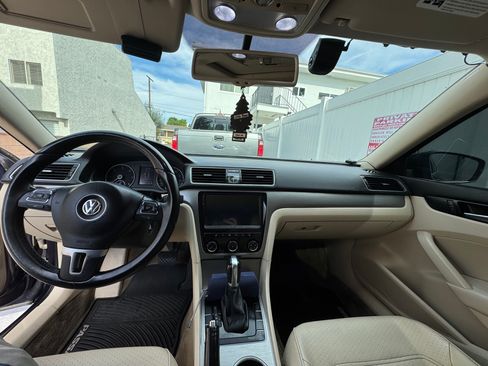 Used 2014 Volkswagen Passat TDI SE image 14