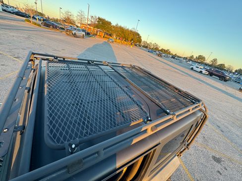 Used 2017 Jeep Wrangler Rubicon w/ Power Convenience Group image 13