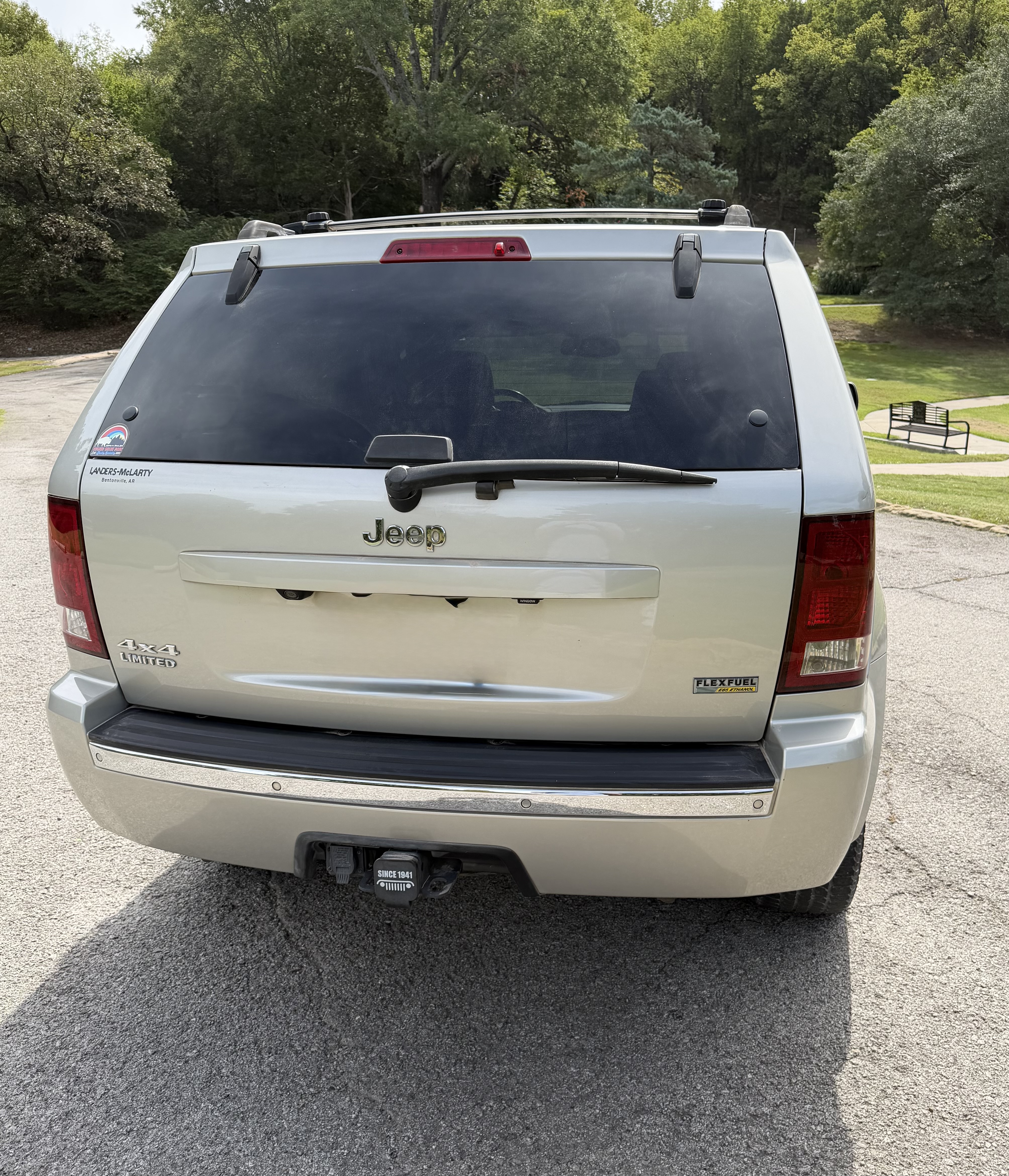 Used 2008 Jeep Grand Cherokee Limited w/ Trailer Tow Group IV AWD/4WD image 6