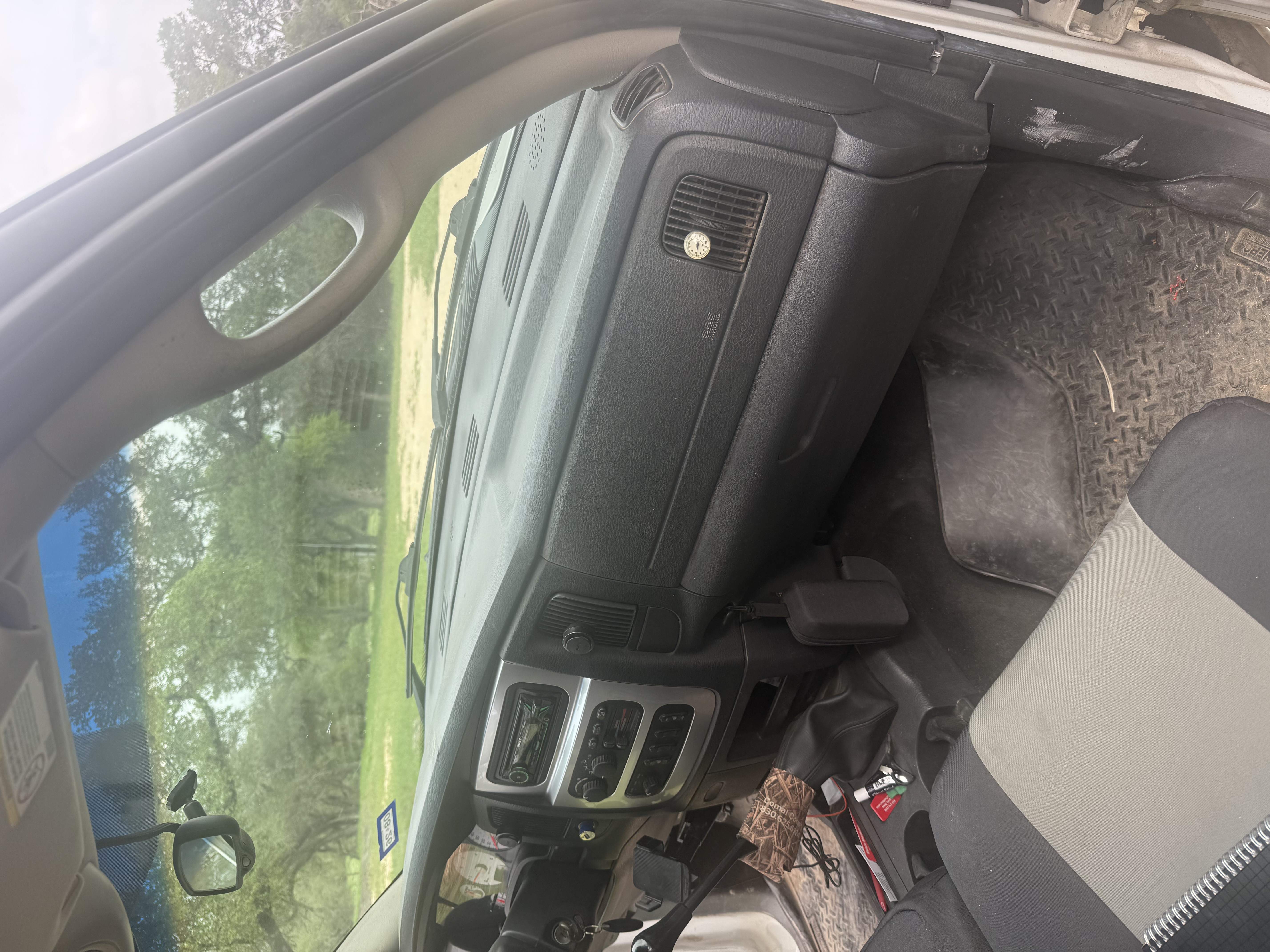 Used 2005 Dodge Ram 3500 Truck SLT AWD/4WD image 2