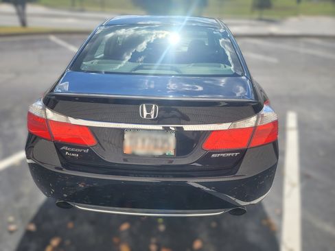 Used 2014 Honda Accord Sport image 9
