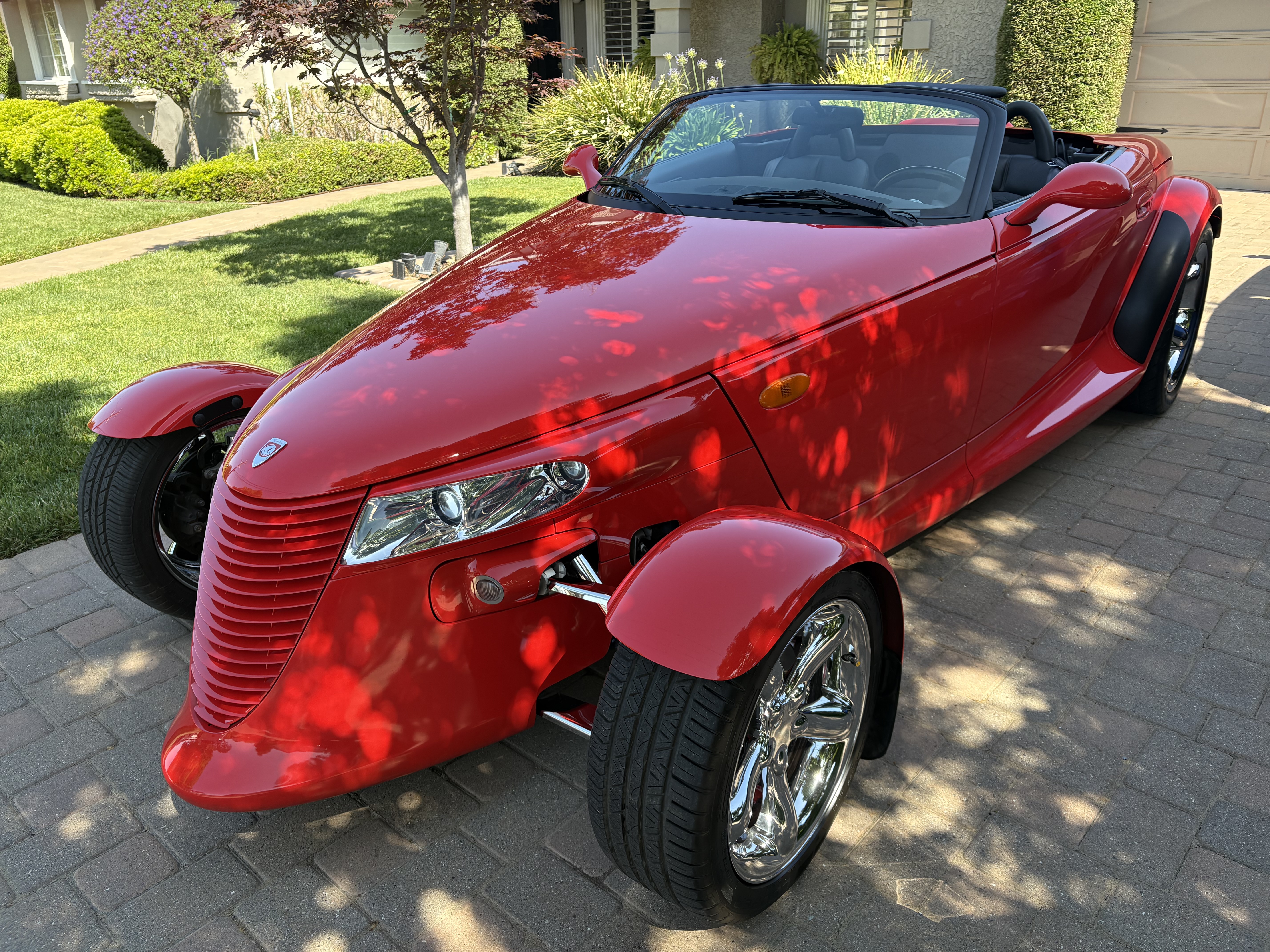 Used 1999 Plymouth Prowler RWD image 9
