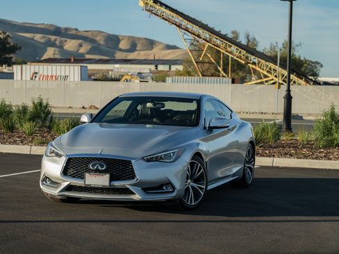 Used 2019 INFINITI Q60 3.0t Luxe image 5