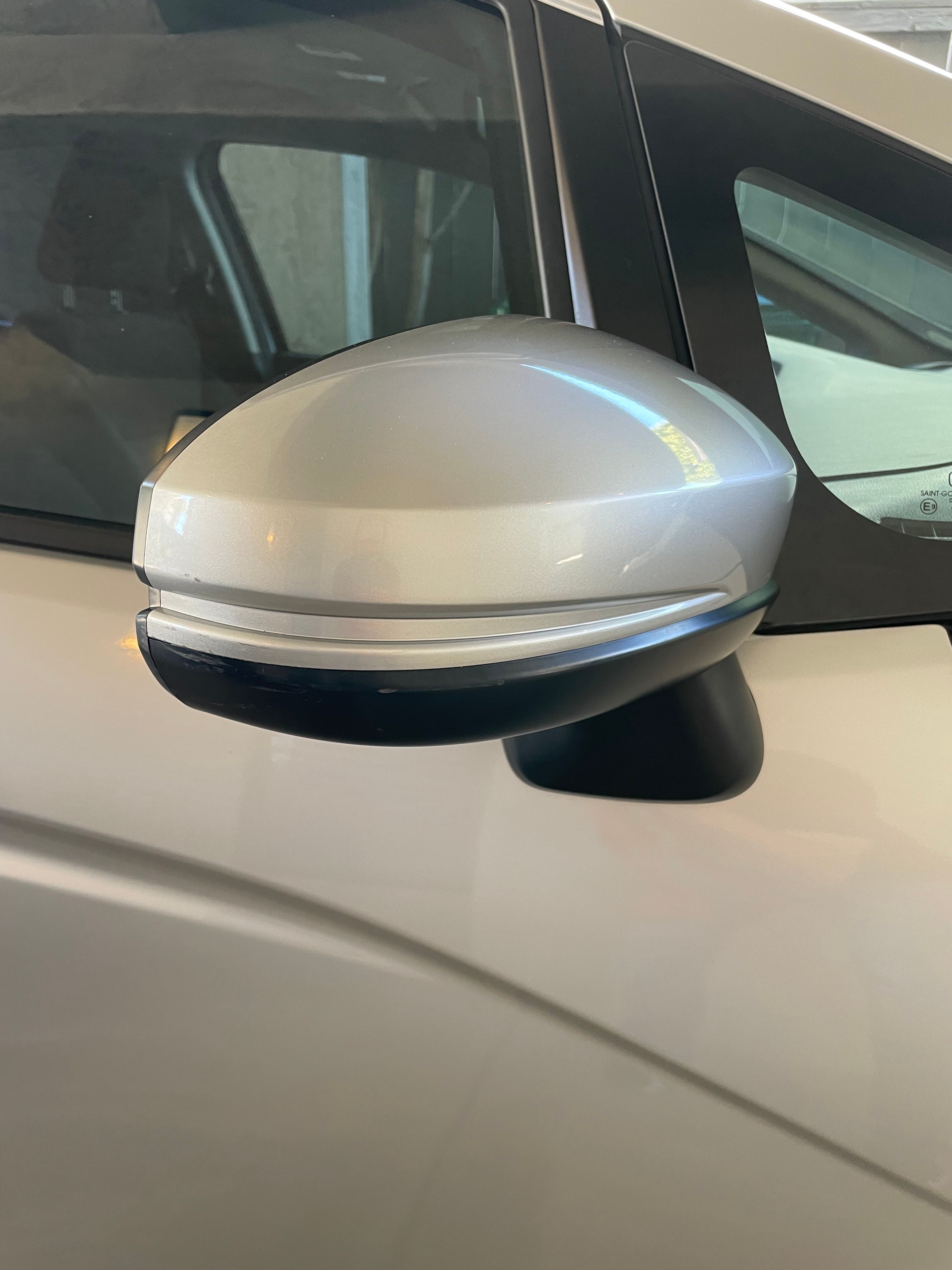 Used 2015 Honda Fit LX image 27