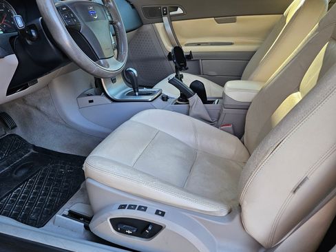 Used 2007 Volvo C70 T5 image 8