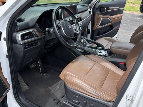 Used 2021 Kia Telluride SX w/ SX Prestige Package AWD/4WD image 10
