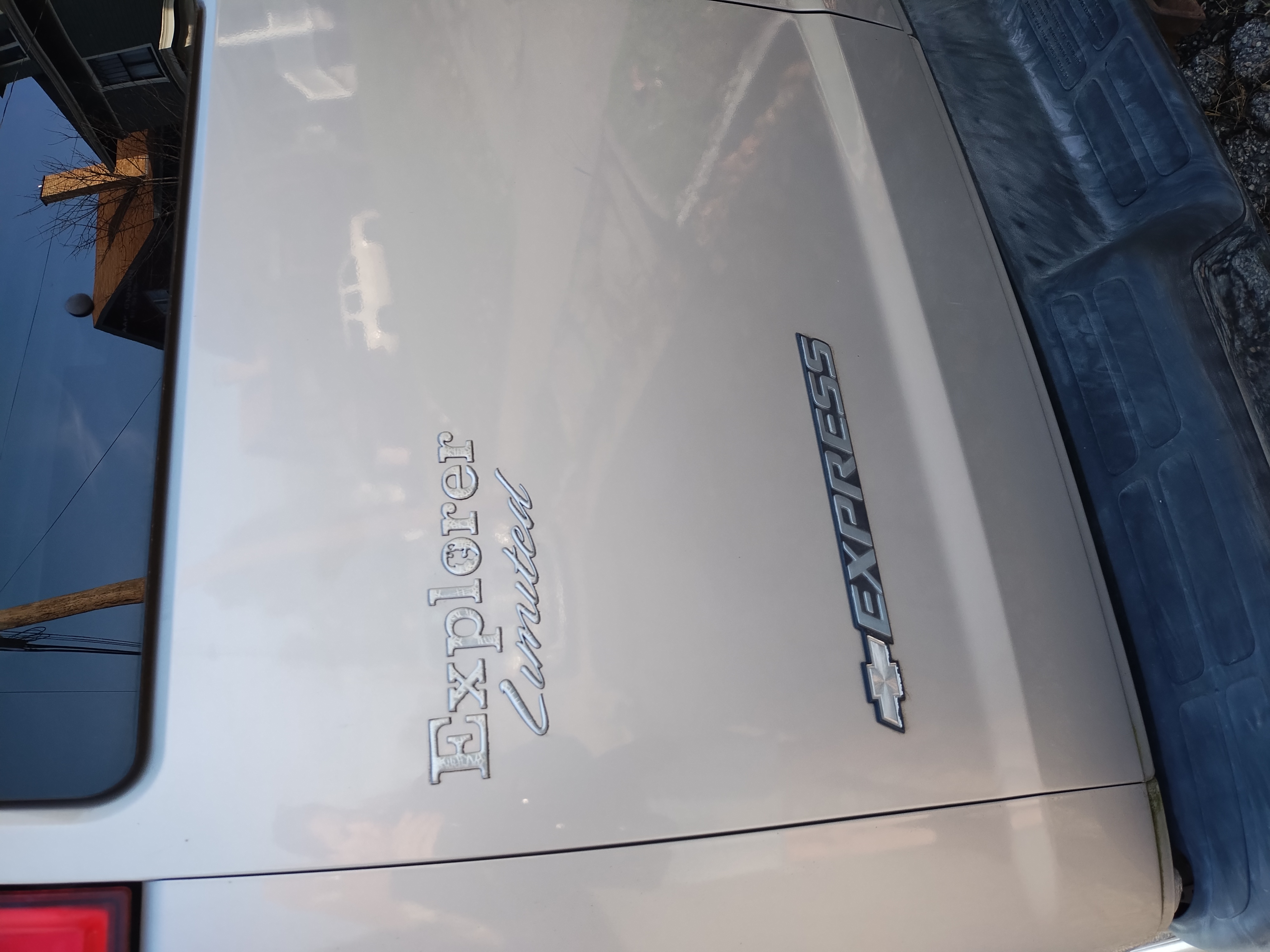 Used 2007 Chevrolet Express 1500 w/ Preferred Equipment Group RWD image 5