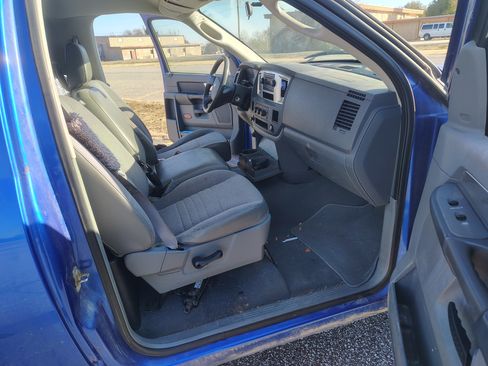 Used 2008 Dodge Ram 1500 Truck SLT image 11