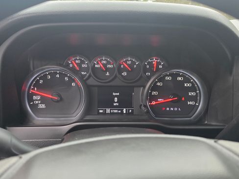 Used 2023 Chevrolet Silverado 1500 Custom image 9