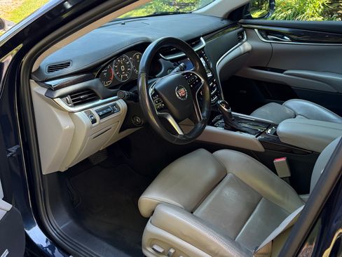 Used 2013 Cadillac XTS Premium FWD image 8