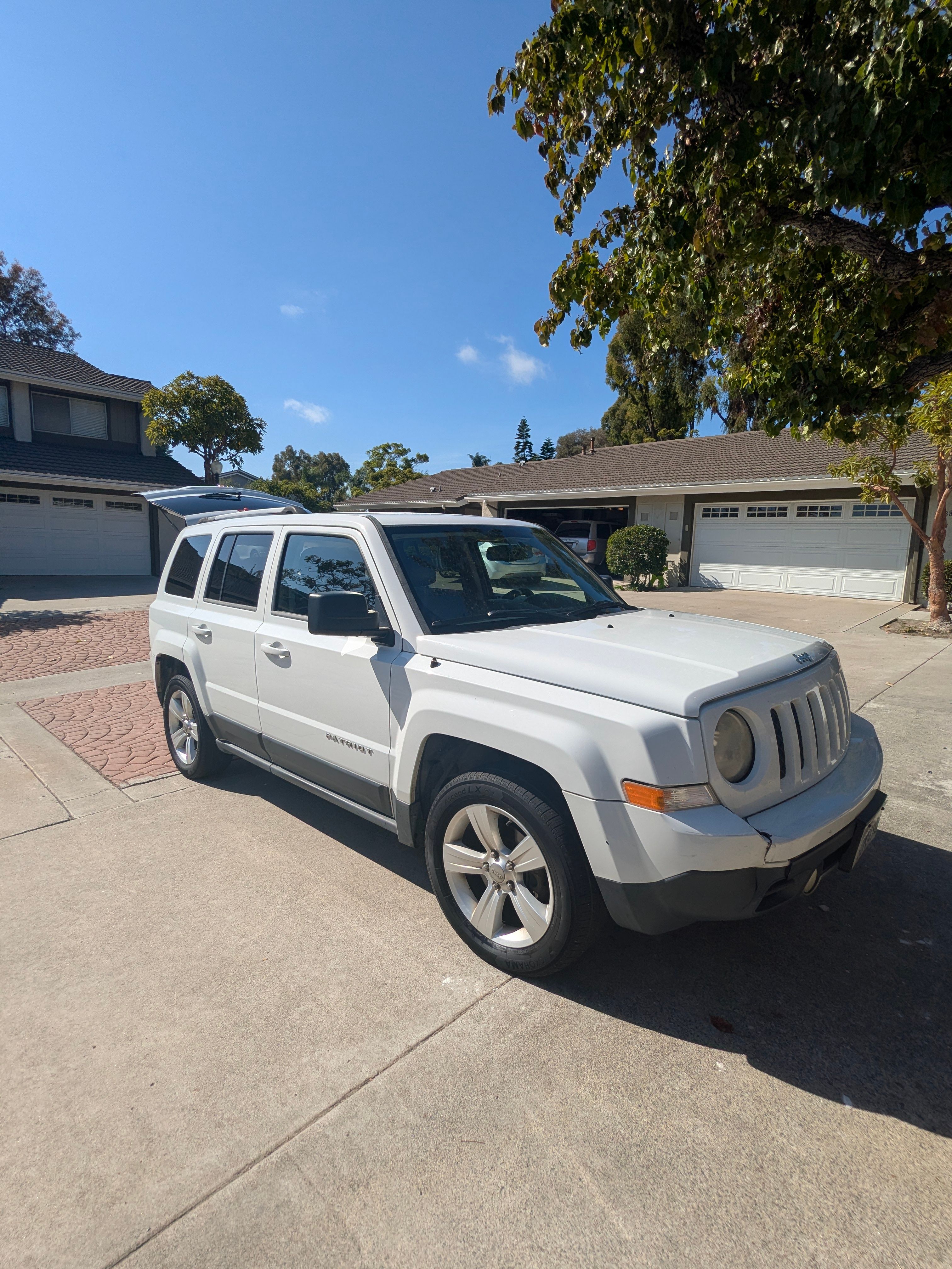 Used 2012 Jeep Patriot Limited FWD image 2