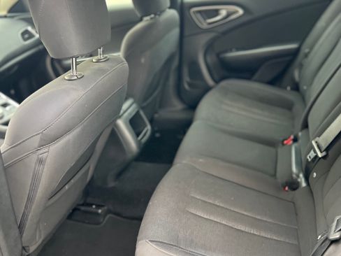 Used 2016 Chrysler 200 Limited w/ Anniversary Edition image 12