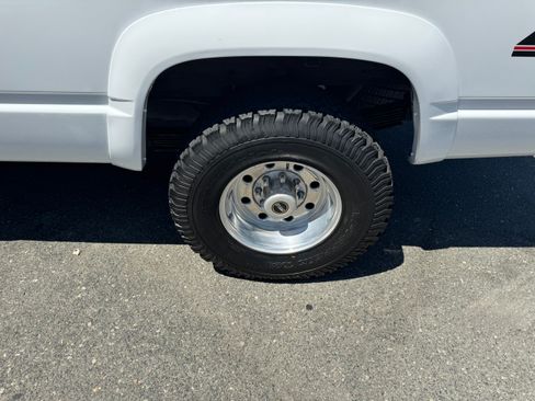 Used 1992 Chevrolet Silverado 3500 4x4 Extended Cab image 13