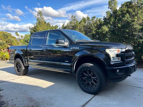 Used 2016 Ford F150 Lariat w/ Equipment Group 502A Luxury image 2
