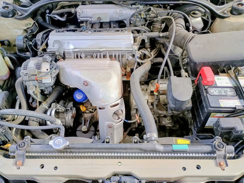 Used 2000 Toyota Solara SE image 5