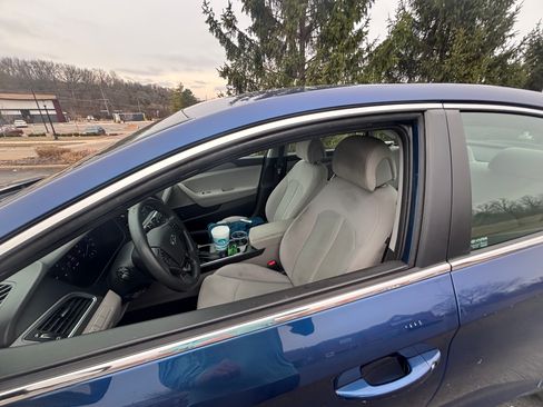 Used 2016 Hyundai Sonata SE image 5