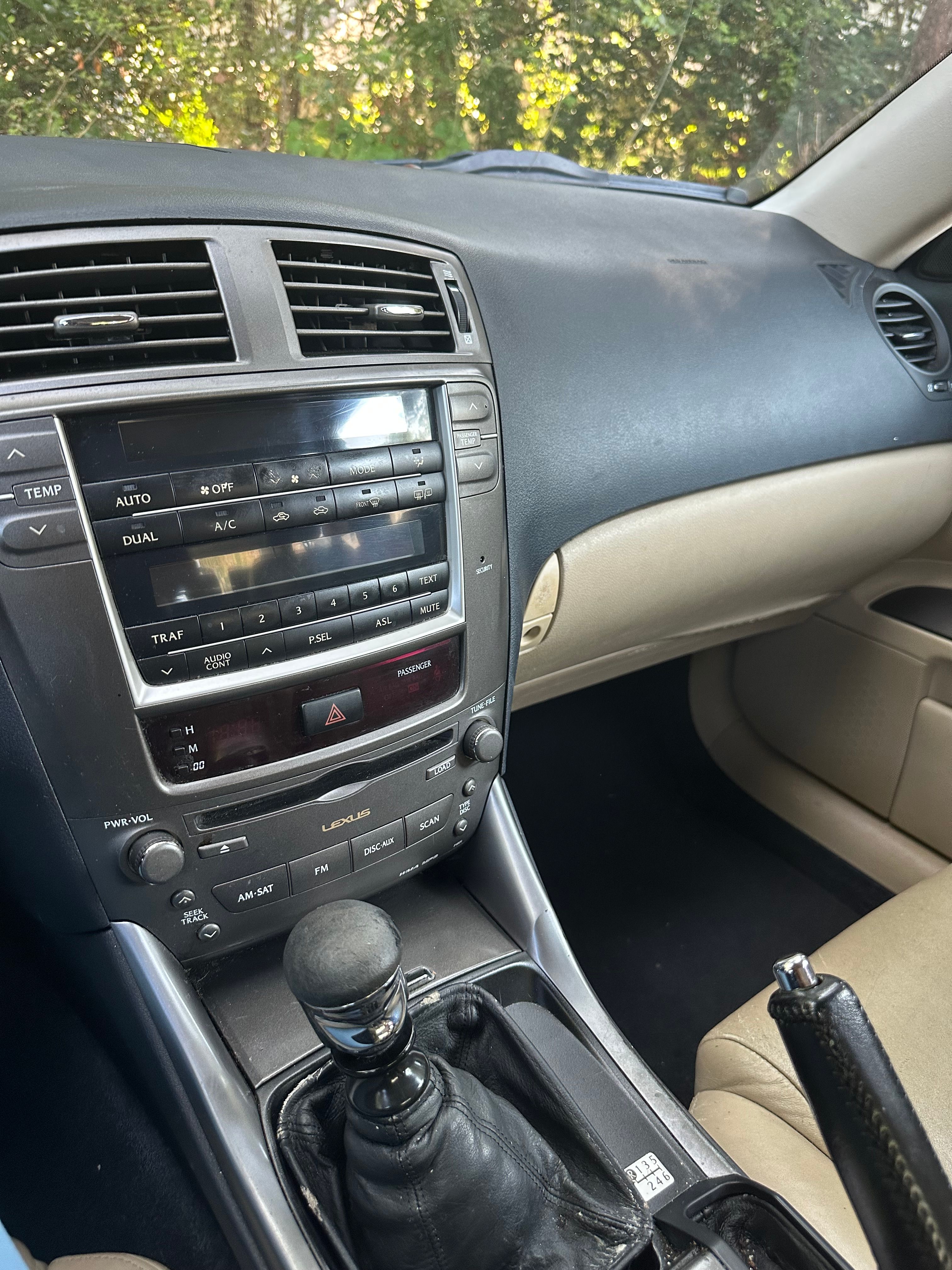 Used 2008 Lexus IS 250 w/ Preferred Accessory Pkg RWD image 15