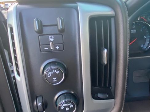 Used 2018 GMC Sierra 1500 SLT image 9