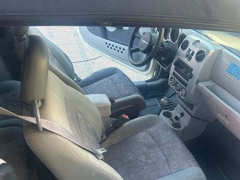 Used 2006 Chrysler PT Cruiser Touring image 6