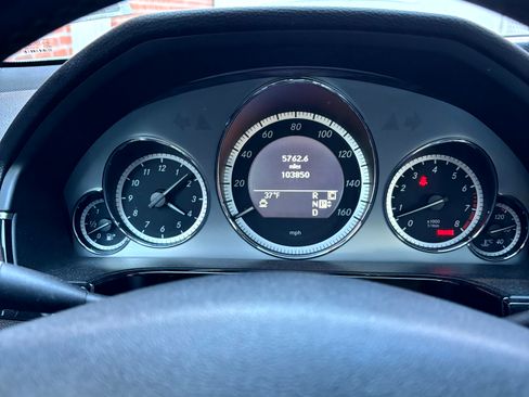 Used 2011 Mercedes-Benz E 350 4MATIC Wagon image 8