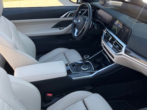 Used 2022 BMW 430i xDrive 430i xDrive Convertible 2D w/ Premium Package image 16