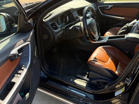 Used 2015 Volvo V60 T5 Premier image 6