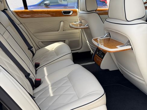 Used 2013 Bentley Flying Spur Flying Spur image 13