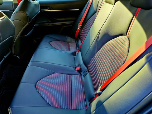 Used 2024 Toyota Camry image 20