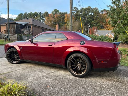 Used 2023 Dodge Challenger SRT Hellcat image 9