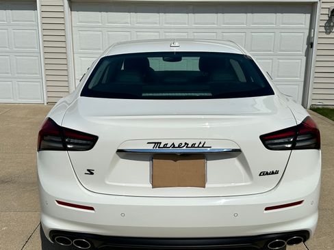 Used 2021 Maserati Ghibli S RWD image 14