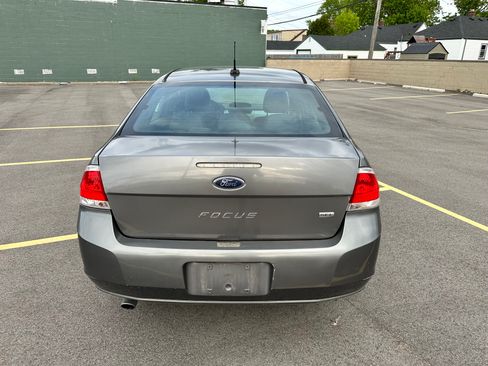Used 2010 Ford Focus SEL FWD image 10