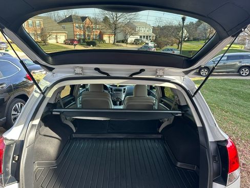 Used 2012 Subaru Outback 2.5i Premium AWD/4WD image 10