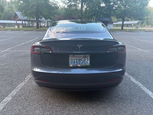 Used 2020 Tesla Model 3 RWD image 11
