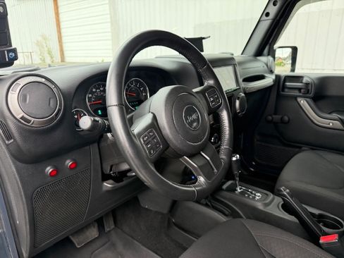 Used 2017 Jeep Wrangler Sport image 2