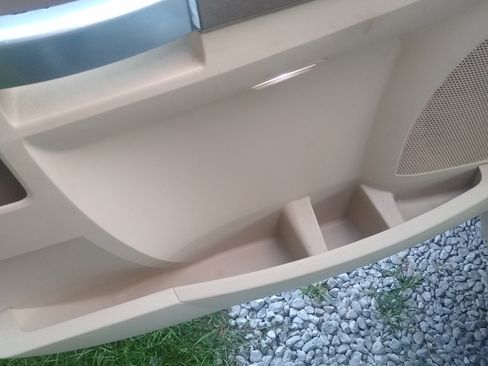 Used 2010 Chrysler Town & Country Limited w/ Safety Sphere Group image 12